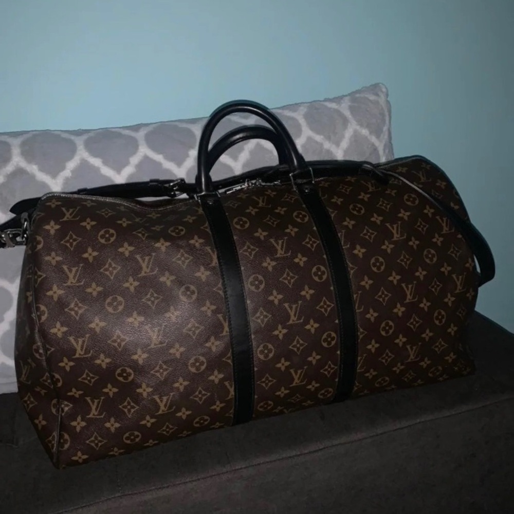 55 Louis Vuitton Keepall